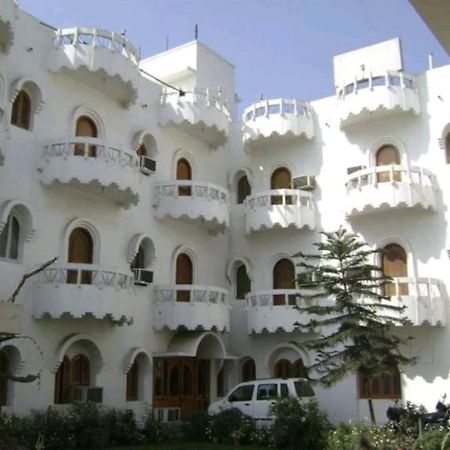 Hotel Soni International Khalilabad Bagian luar foto