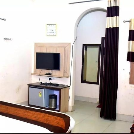 Hotel Soni International Khalilabad Bagian luar foto