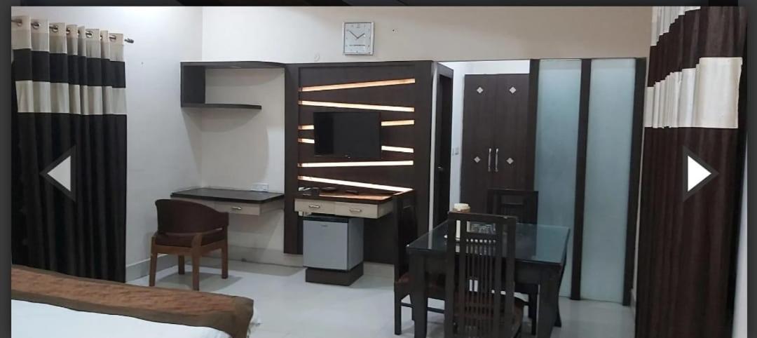 Hotel Soni International Khalilabad Bagian luar foto